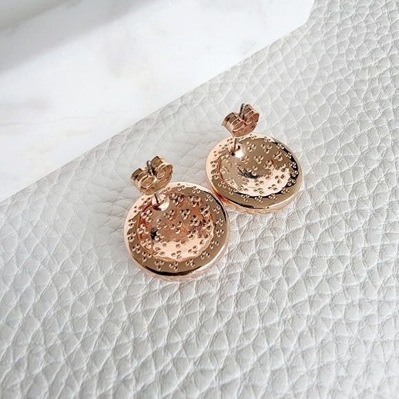 Crystal stud earrings - Picture 5 of 7